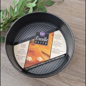Wilton Excelle Elite Non-Stick Springform baking Pan 10-Inch, by 2.75 NEW